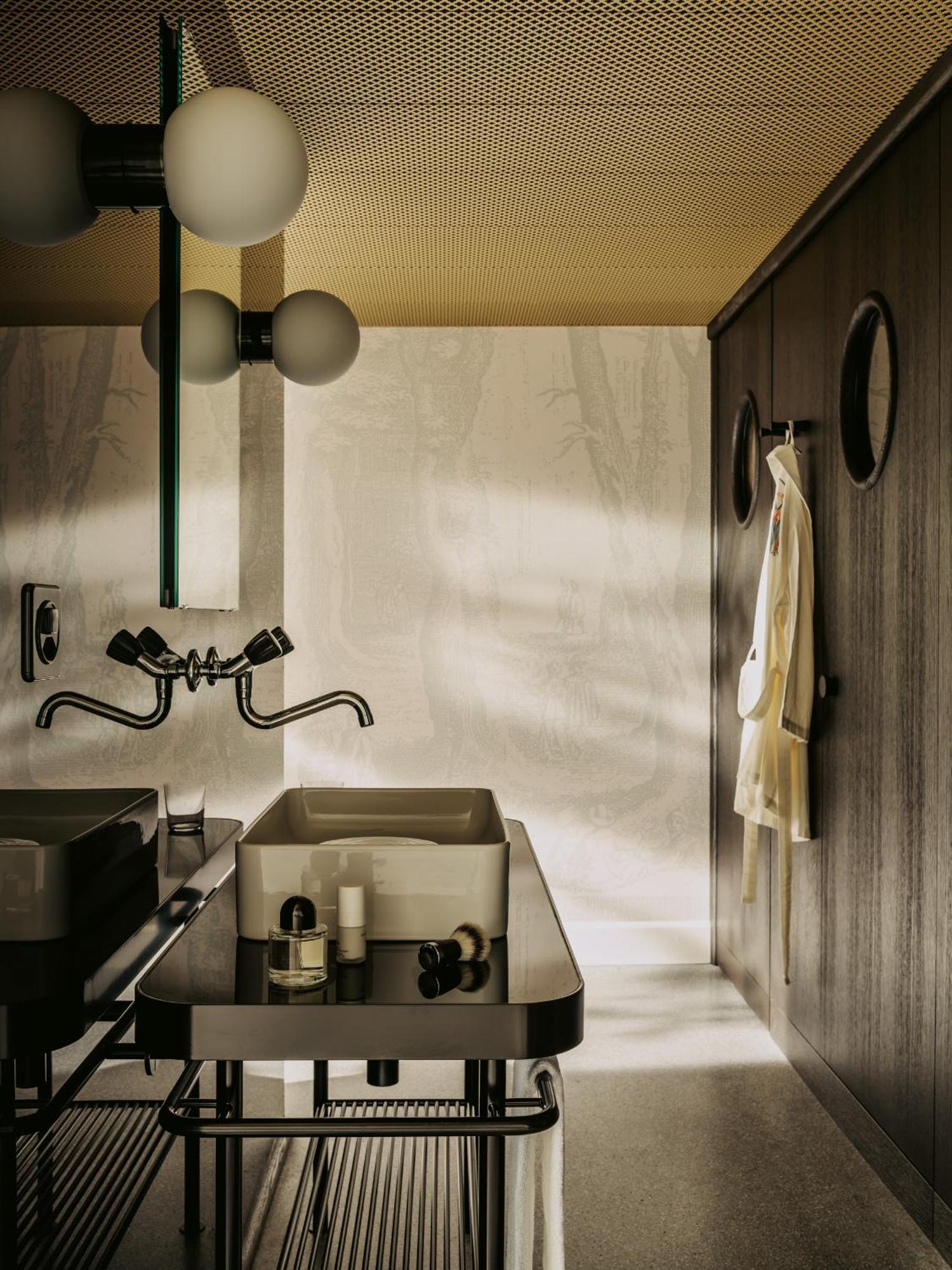 Top Floor Signature Design Room,1073230651:JPEG