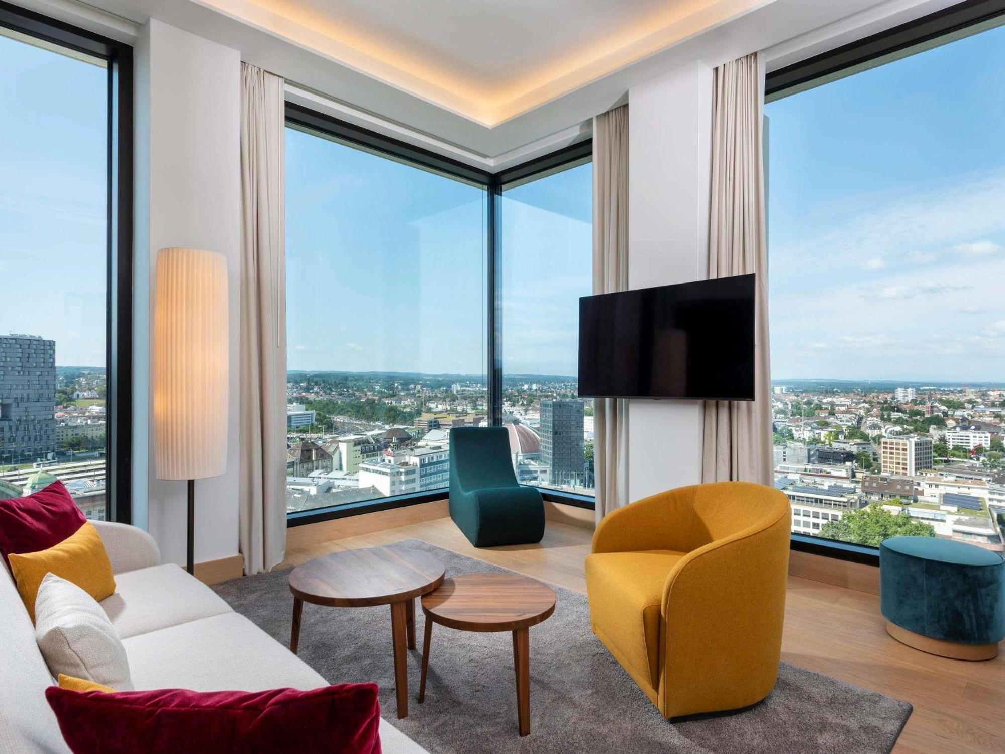 King Suite High Floor,1774706067:JPEG
